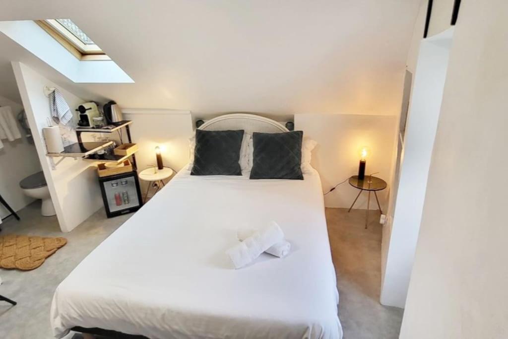 - - 50m - Apartment